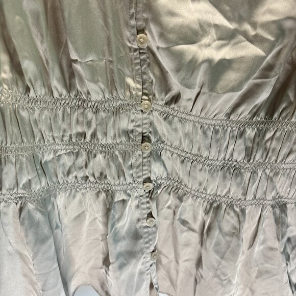 White House Black Market Women's Size Medium SS Fltr Slv Smocked Blouse Oat- NWT - Picture 2 of 7